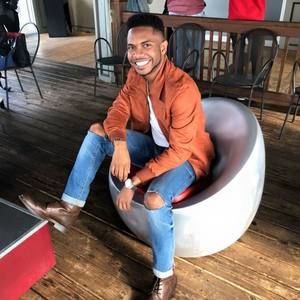 Meet your Posher, Lee